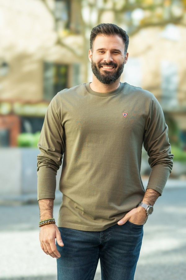 Victor khaki long sleeve t-shirt 